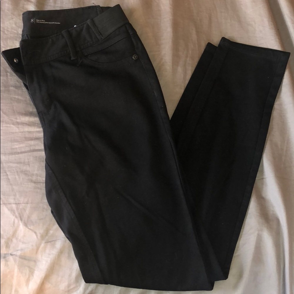 black stretchy vera wang begging